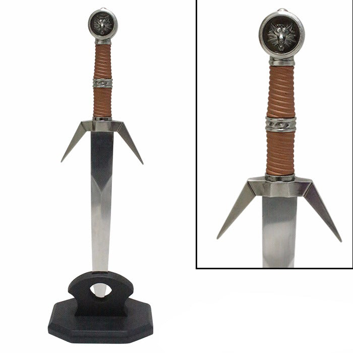The Witcher - Wolf School - Geralt's Silver Sword (Dagger Miniature) - Fire and Steel