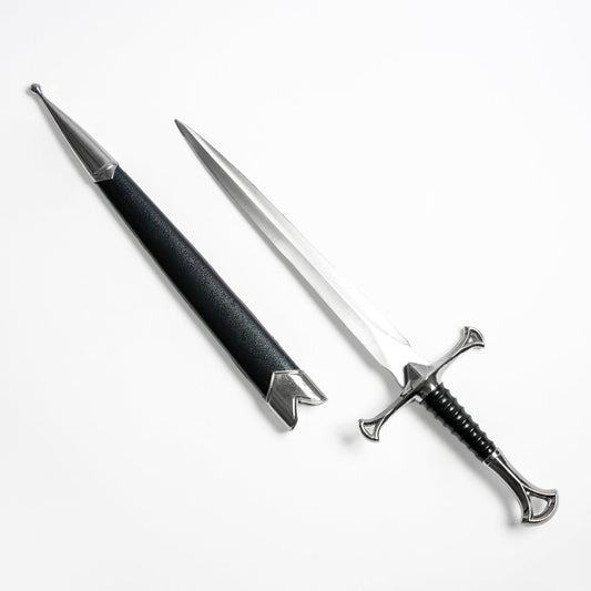 Nomad King's Returning Sword (Dagger Miniature)